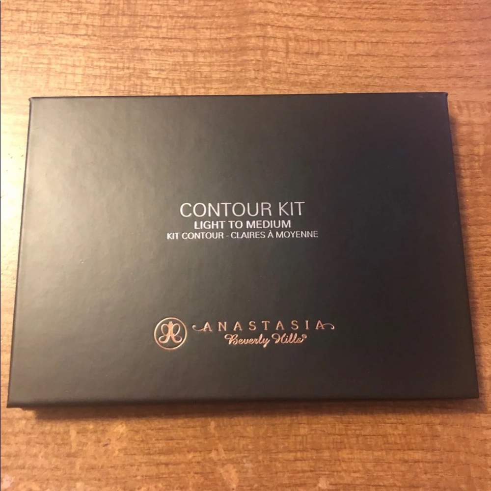 Anastasia Beverly Hills contour kit